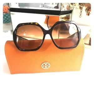 NWOT Tortoise Tory Burch Sunglasses-100% Authentic